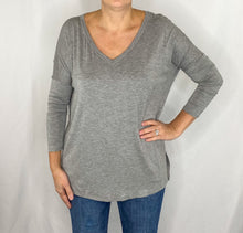 Load image into Gallery viewer, Laurel V-Neck - Grey
