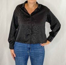 Load image into Gallery viewer, Vivi Leopard Blouse
